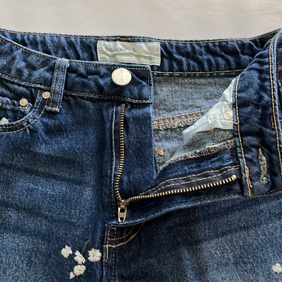 Ban Jara Embroidered Daisies Cut Off High Rise Shorts Size 1/24 - Picture 16 of 16